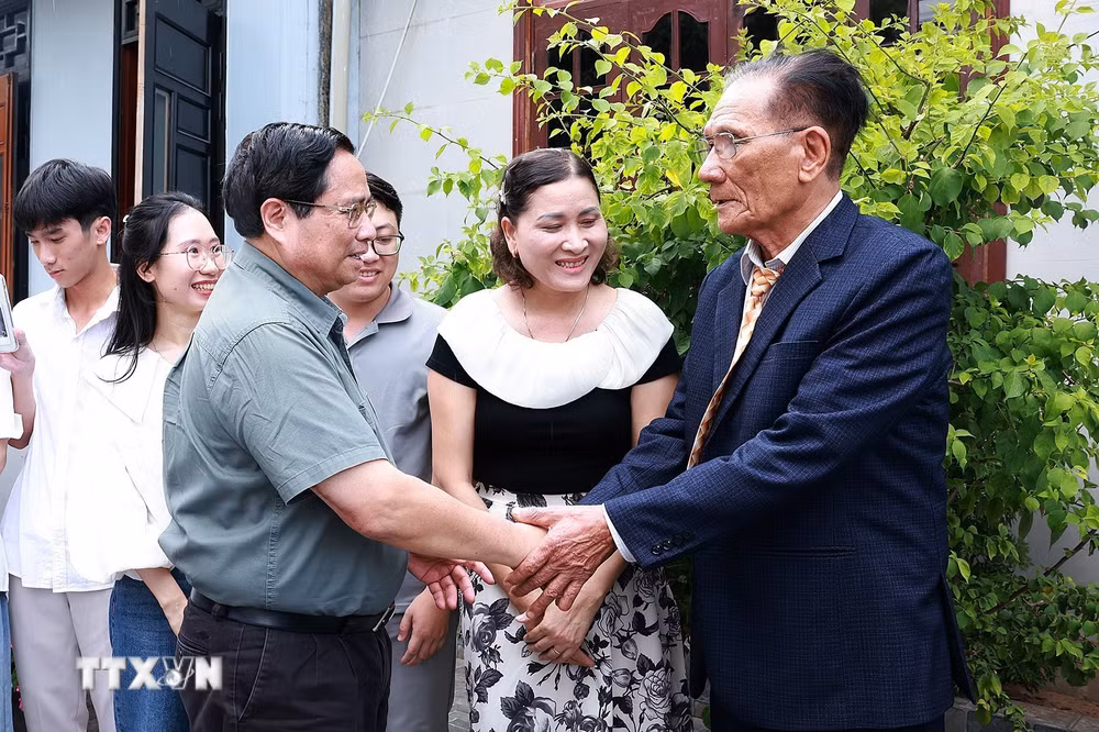 ttxvn-thu-tuong-thuong-binh-quang-tri-1.jpg