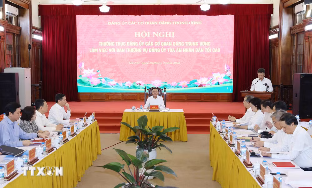 ttxvn-thuong-truc-dang-uy-cac-co-quan-dang-trung-uong-lam-viec-voi-ban-thuong-vu-dang-uy-toa-an-nhan-dan-toi-cao-3.jpg