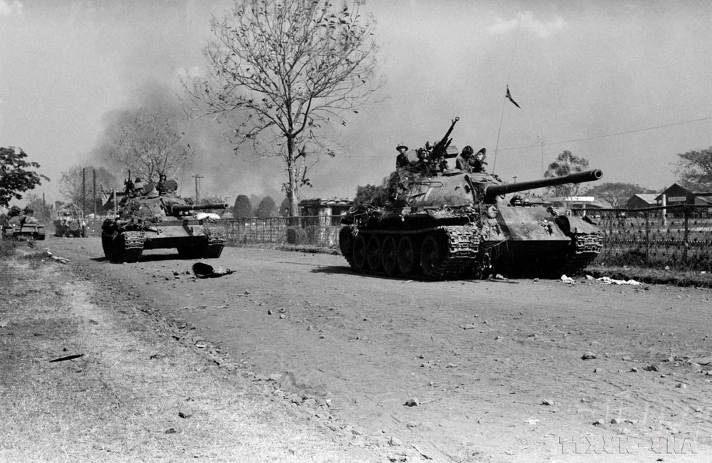 Mốc son ch&oacute;i lọi n&ecirc;n trang sử v&agrave;ng | Vietnam+ (VietnamPlus)