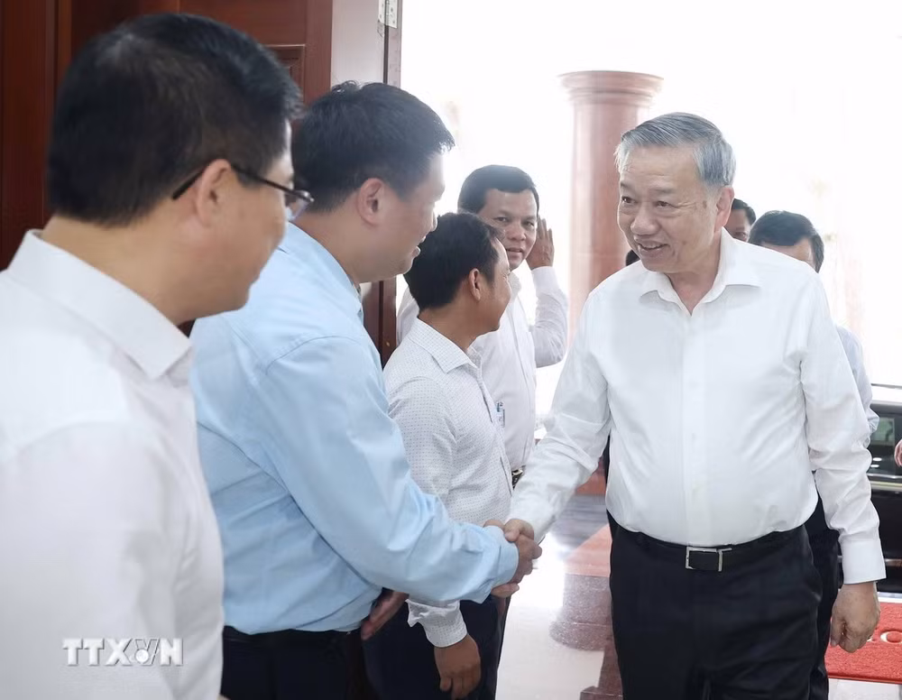 ttxvn-tong-bi-thu-to-lam-2.jpg