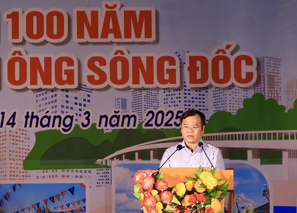 nghinh-ong-song-doc-3.jpg