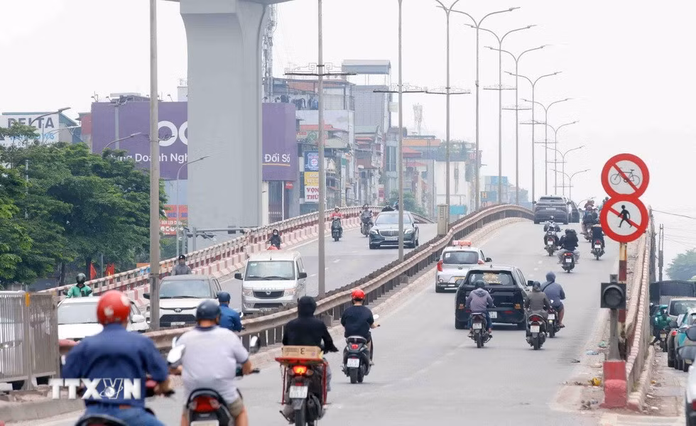 ttxvn-giao-thong-ha-noi-thong-thoang-trong-ngay-dau-nghi-le-gio-to-hung-vuong-3.jpg