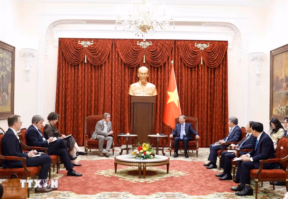 ttxvn-tong-bi-thu-chu-tich-nuoc-to-lam-tiep-pho-chu-tich-quoc-hoi-cong-hoa-lien-bang-duc-3.jpg