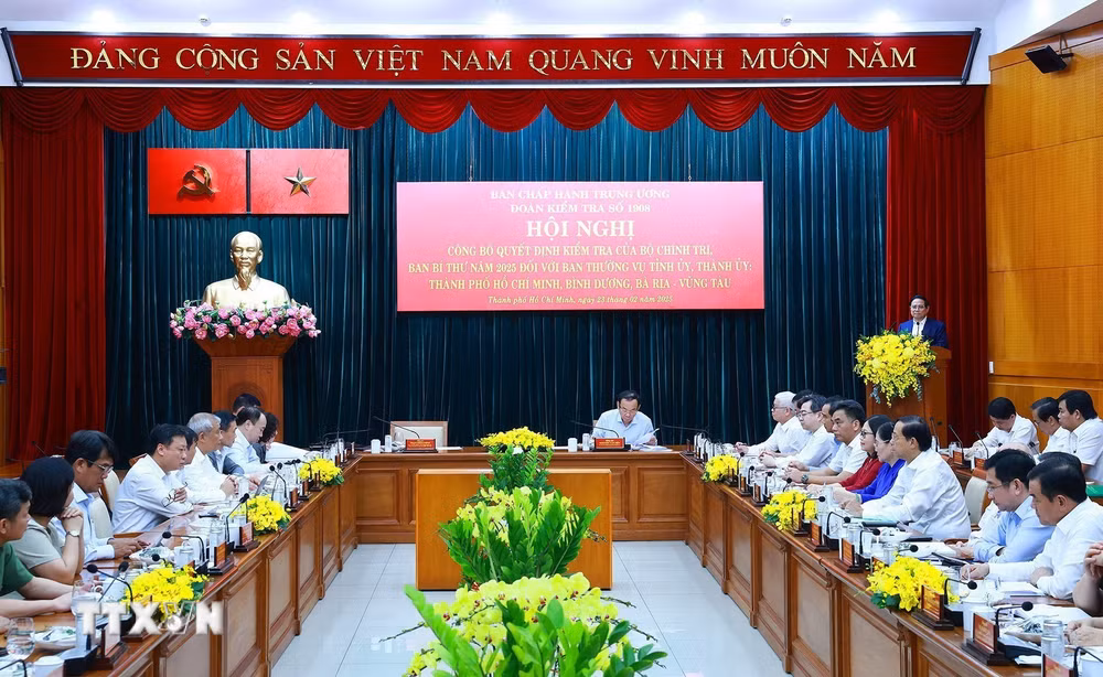ttxvn-thu-tuong-doan-kiem-tra-2.jpg
