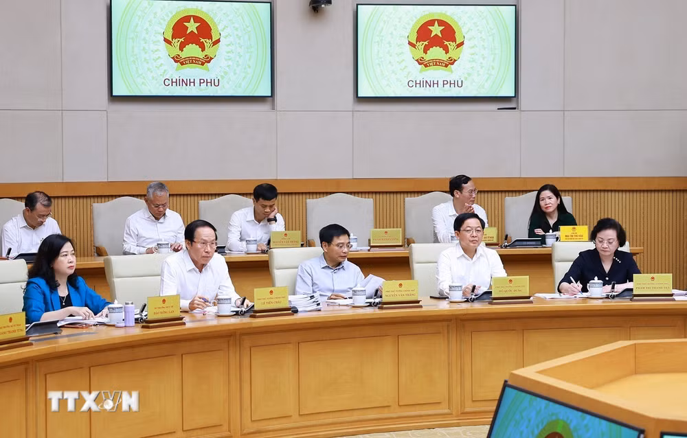 ttxvn-thu-tuong-chu-tri-phien-hop-chinh-phu-thuong-ky-thang-5-8.jpg