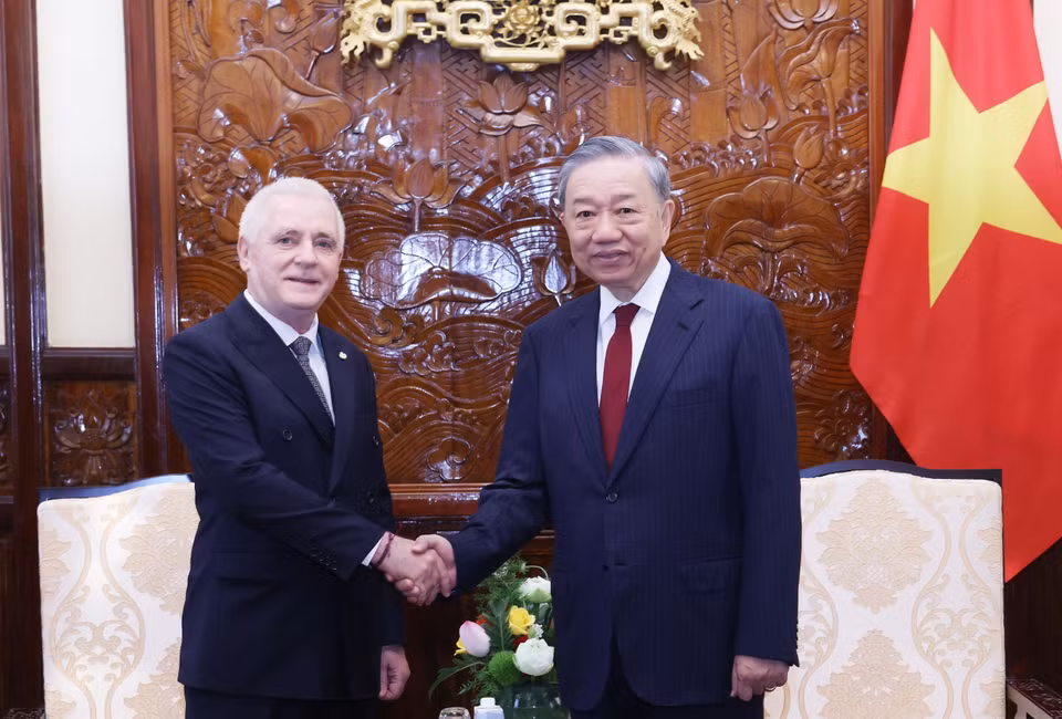 Tổng Bí thư, Chủ tịch nước Tô Lâm tiếp Đại sứ Argentina tại Việt Nam Marcos Antonio Bednarski đến trình Quốc thư. (Ảnh: Lâm Khánh/TTXVN)
