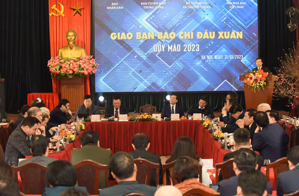 Phó Thủ tướng Trần Hồng Hà phát biểu tại Giao ban báo chí đầu Xuân Quý Mão 2023. (Ảnh: TTXVN)