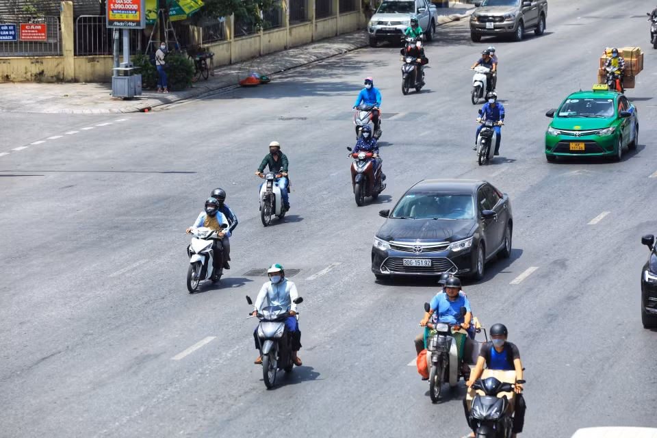 Theo Trung tâm Khí tượng Thủy văn Quốc gia, nắng nóng sẽ còn kéo dài trong những ngày tới. (Ảnh: Tuấn Anh /TTXVN)