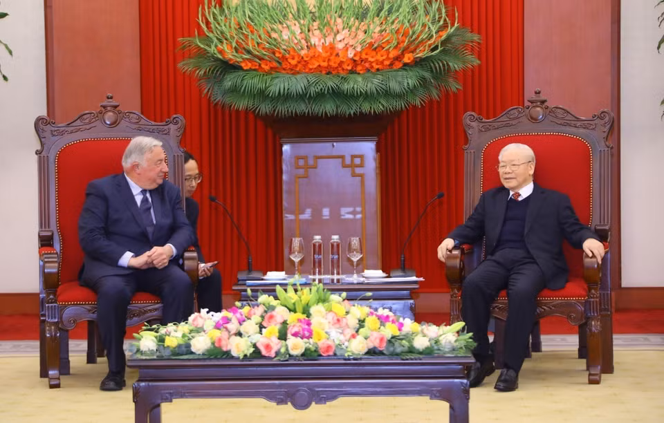 Tổng Bí thư Nguyễn Phú Trọng tiếp Chủ tịch Thượng viện Cộng hòa Pháp Gérard Larcher. (Ảnh: Văn Điệp/TTXVN)