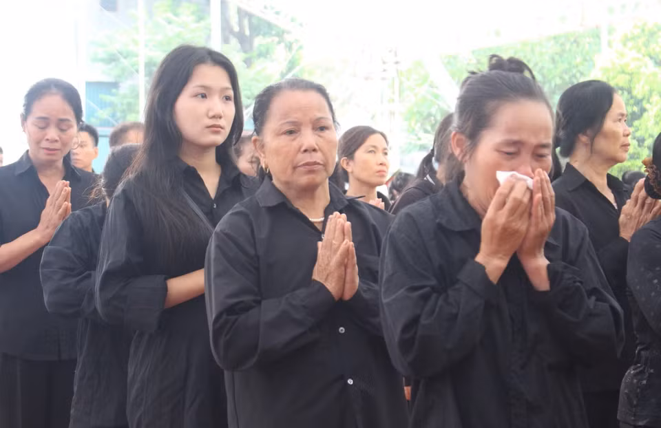 Người dân tiếc thương Tổng Bí thư Nguyễn Phú Trọng. (Ảnh: TTXVN)