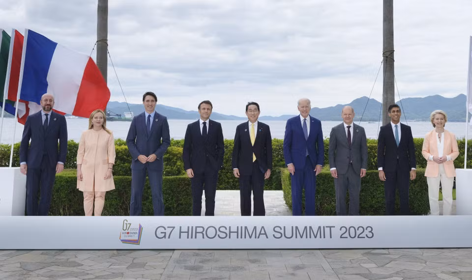 Lãnh đạo các nước G7 chụp ảnh chung tại hội nghị thượng đỉnh ở Hiroshima, Nhật Bản ngày 20/5/2023. (Nguồn: Kyodo/TTXVN)
