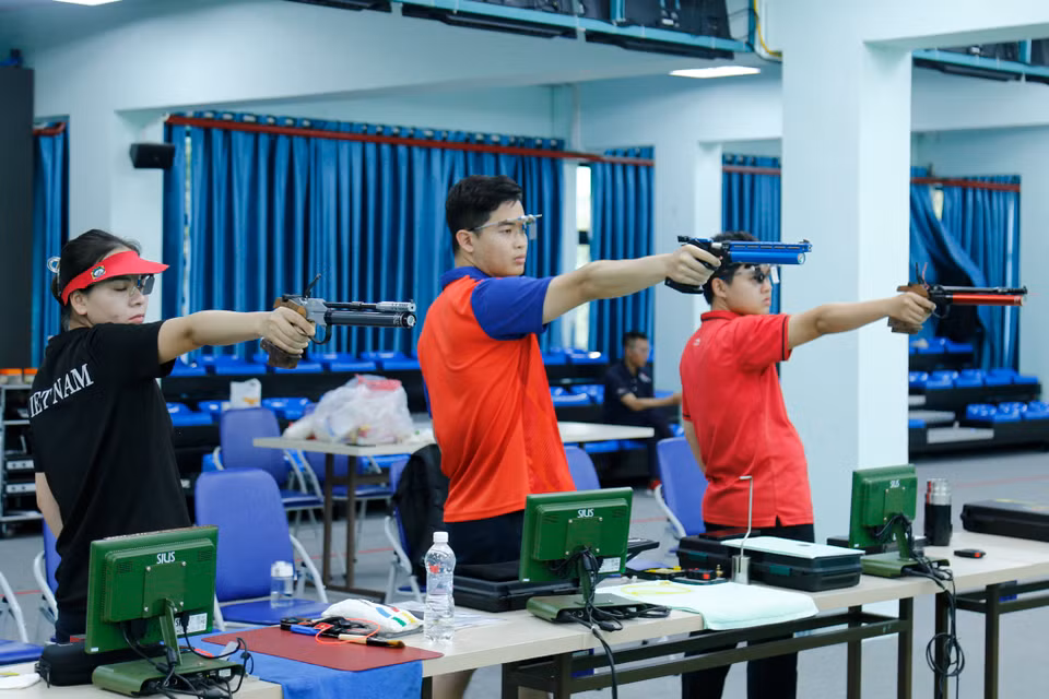 Thành phần Đội tuyển tập trung vào nhóm 10 Vận động viên trọng điểm tiếp tục tập luyện để chuẩn bị giành vé tham dự Vòng loại Olympic Paris 2024. (Ảnh: Việt Anh/Vietnam+)