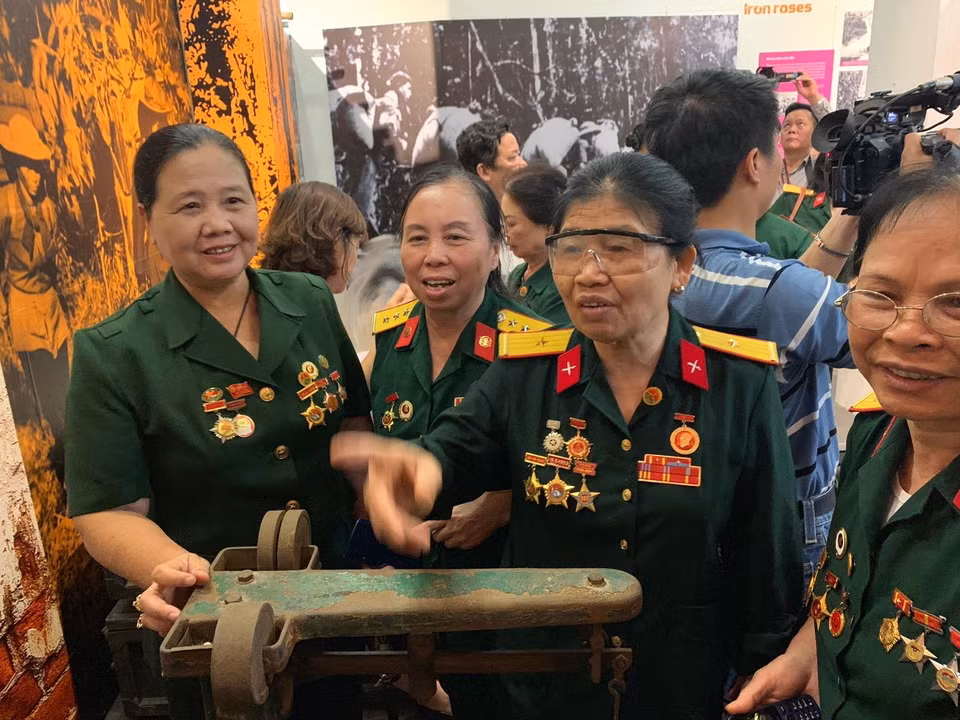 Họ đã cùng nhau trải qua những cảm xúc cùng cực nhiều hơn cả một đời người có thể có: yêu thương, căm thù, ám ảnh, mất mát, sợ hãi, kiên cường... (Ảnh: Xuân Mai/Vietnam+)