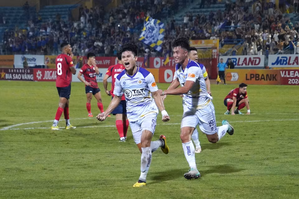 Bàn thắng của Tuấn Hải cũng khép lại trận "derby Thủ đô" đầy kịch tính ở vòng 4 V-League 2024-2025. Chung cuộc, hai đội bóng Thủ đô hài lòng với mỗi đội 1 điểm. (Ảnh: Việt Anh/Vietnam+)