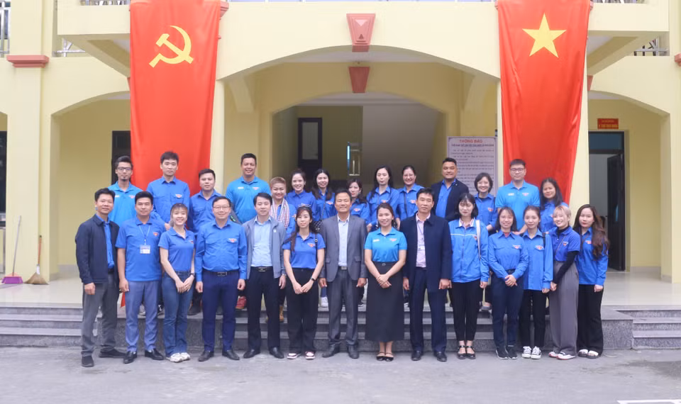 Các đại biểu chụp ảnh lưu niệm.( Ảnh: Tuấn Đức/TTXVN)