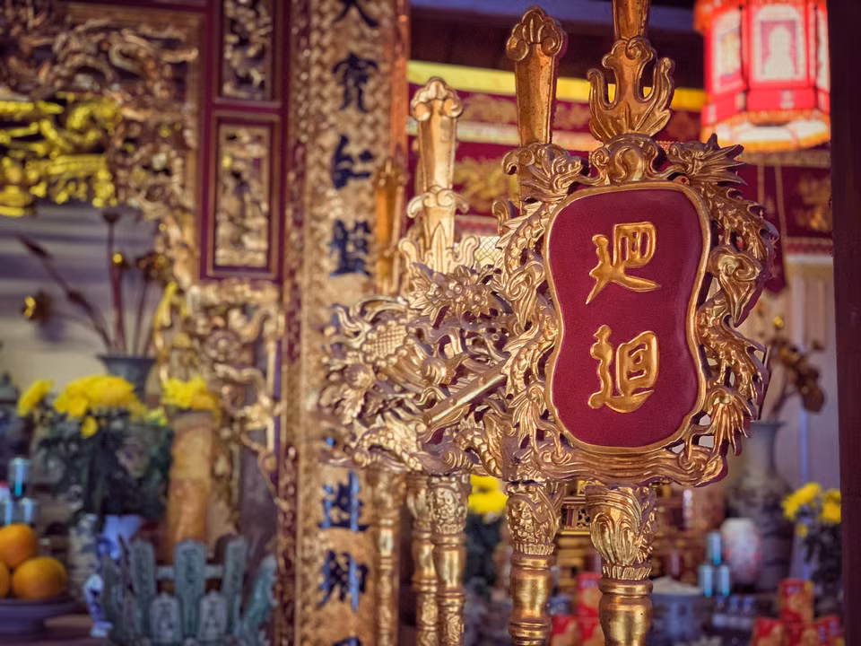 Văn Chỉ Bát Tràng được Ủy ban nhân dân thành phố Hà Nội ra quyết định xếp hạng di tích lịch sử, nghệ thuật năm 2009. (Ảnh: CTV/Vietnam+)
