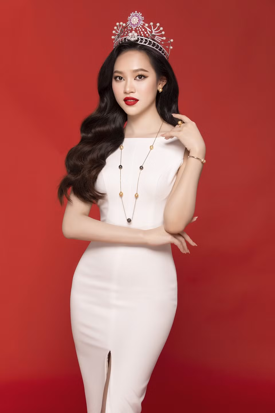 Á hậu 1 Trịnh Thùy Linh sở hữu nhan sắc ngọt ngào cùng với gương mặt xinh xắn. (Ảnh: CTV/Vietnam+)