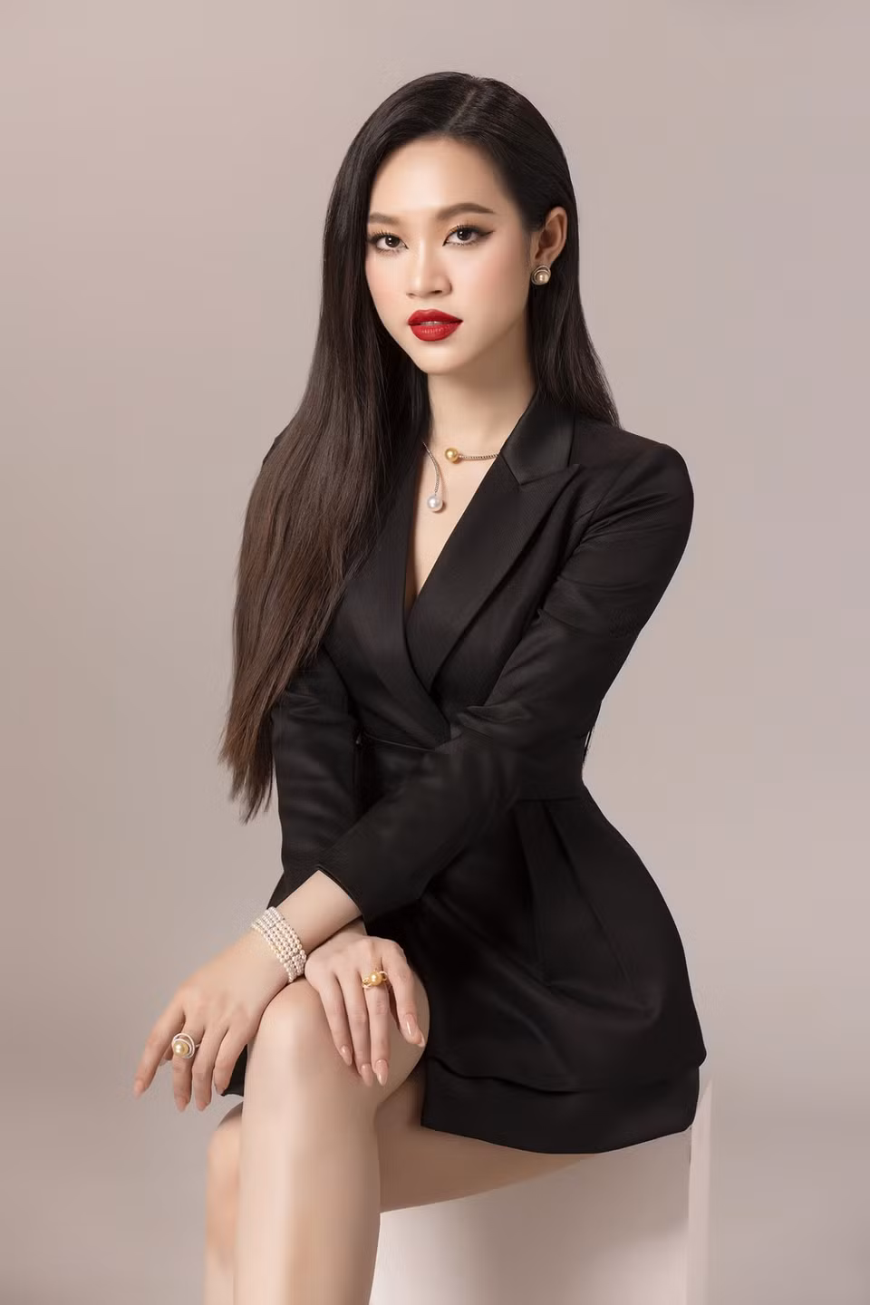 Thùy Linh hiện tại cũng có nhiều thay đổi về định hướng thời trang, cô nàng thường xuyên thay đổi nhiều phong cách khác nhau hợp xu hướng, có lúc bánh bèo dịu dàng, có lúc cá tính quyến rũ. (Ảnh: CTV/Vietnam+)