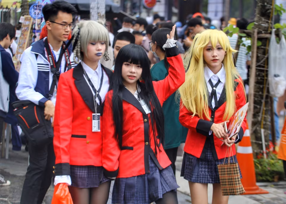 Các bạn trẻ với những bộ trang phục cosplay các nhân vật truyện tranh Nhật Bản. (Ảnh: Tuấn Đức/TTXVN)