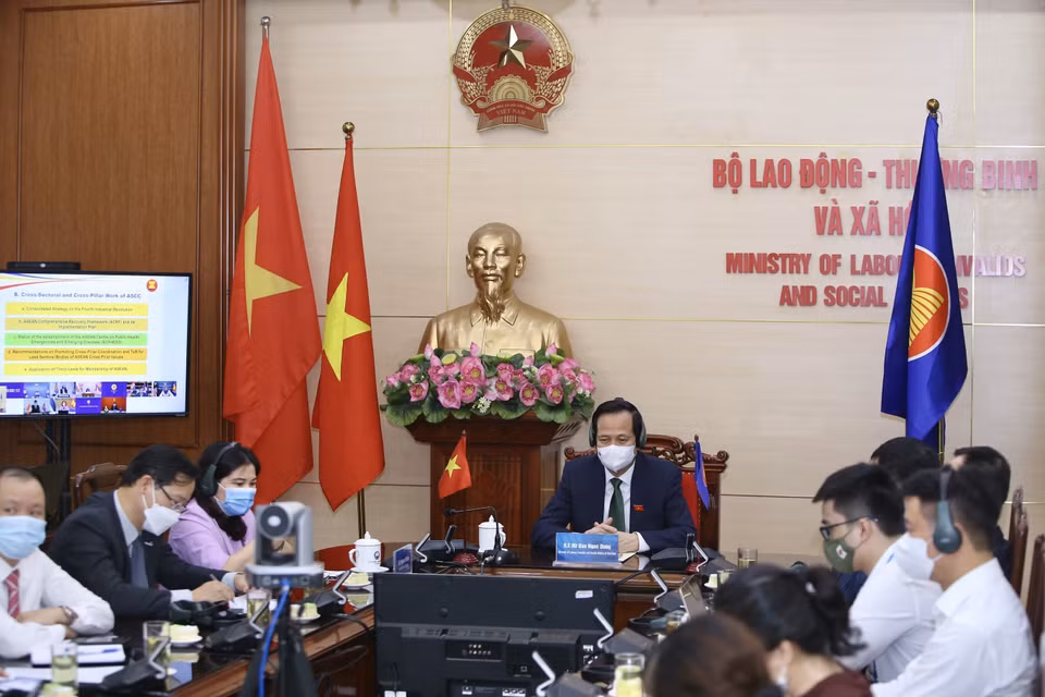 Quang cảnh Hội nghị tại điểm cầu Hà Nội. (Ảnh: Hoàng Hiếu/TTXVN)