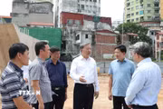 Tổng Bí thư, Chủ tịch nước Tô Lâm đi kiểm tra thực địa tại Dự án đầu tư xây dựng đường Vành đai 1 (đoạn Hoàng Cầu-Voi Phục). (Ảnh: Thống Nhất/TTXVN)