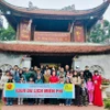 Tour du lịch miễn phí thu hút đông đảo khách du lịch. (Ảnh: Thanh Thương/TTXVN)
