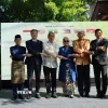 Đại sứ các nước ASEAN chụp ảnh lưu niệm tại sự kiện. (Ảnh: Việt Dũng/TTXVN)