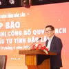 Phó Giám đốc Sở Tài chính Nguyễn Hoàng Phúc tỉnh Đắk Lắk thông tin về Hội nghị Công bố Quy hoạch và xúc tiến đầu tư tỉnh Đắk Lắk. (Ảnh: Hoài Thu/TTXVN)