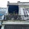 Đám cháy bùng phát tại căn nhà 1 trệt, 1 lầu ở xã Vĩnh Lộc làm bé gái 8 tuổi tử vong (Nguồn: Dân Trí)