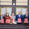 Lễ ký MOU giữa các trường Đại học và Cao đẳng của Việt Nam với Trường Hoseo. (Ảnh: Khánh Vân/TTXVN)