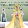 Áo Dài Việt Nam tỏa sáng trên sân khấu ở Bắc Kinh 