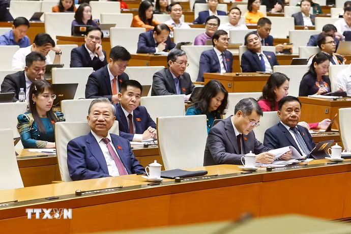 Tổng Bí thư, Chủ tịch nước Tô Lâm cùng các đồng chí lãnh đạo Đảng, Nhà nước dự phiên họp. (Ảnh: Doãn Tấn/TTXVN)
