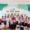Đại diện Vietcombank trao “Thư viện Xanh” tại nhiều địa phương trên cả nước, mang tri thức đến với học sinh nghèo những vùng miền khó khăn. (Ảnh: Vietnam+)