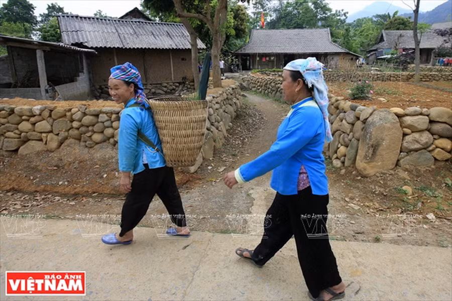 Sàn Thàng còn được mọi người biết đến là địa danh còn giữ được nhiều nét sinh hoạt đặc sắc của người Giáy ở Lai Châu. (Ảnh: Việt Cường)