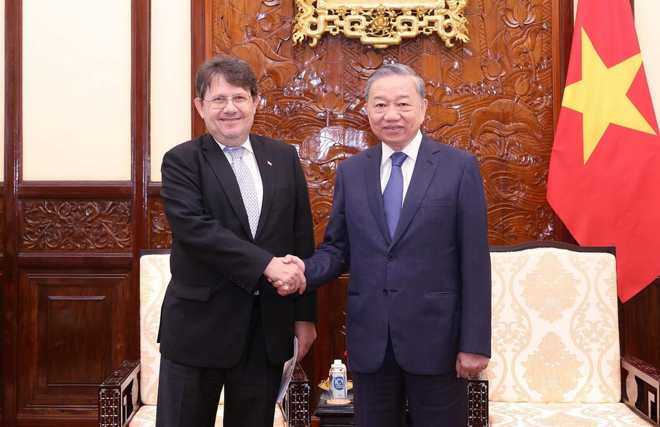 Tổng Bí thư, Chủ tịch nước Tô Lâm tiếp Đại sứ Cộng hòa Áo tại Việt Nam Philippo Agathonnos. (Ảnh: Lâm Khánh/TTXVN)