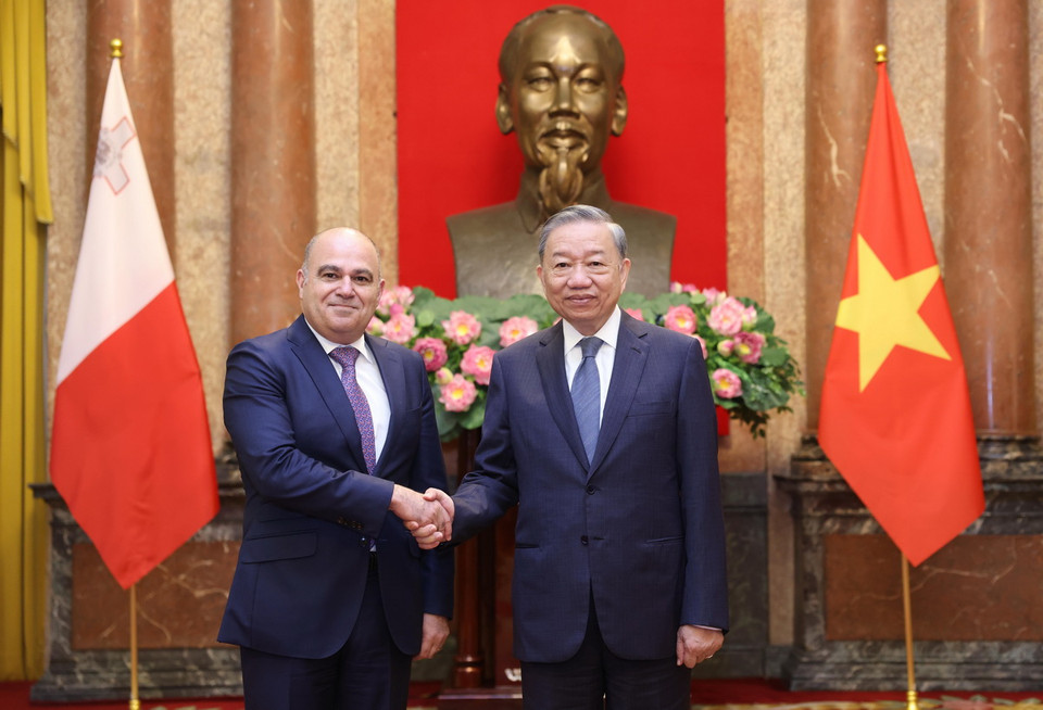 Tổng Bí thư, Chủ tịch nước Tô Lâm với Đại sứ Cộng hòa Malta tại Việt Nam John Busuttil. (Ảnh: Lâm Khánh/TTXVN)
