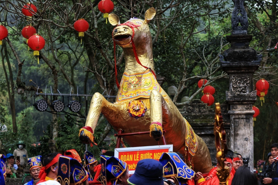 Lễ rước ngựa của thôn Phù Mã (xã Phù Linh). (Ảnh: Tuấn Anh/TTXVN)