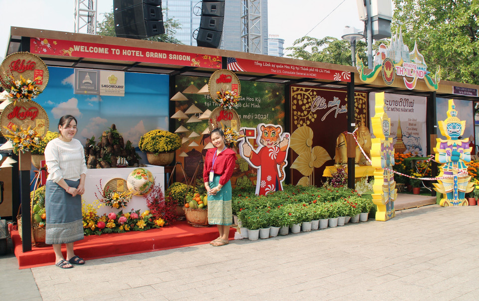 Không gian Vương quốc Thái Lan được hoàn thành trên Đường hoa Nguyễn Huệ Tết Nhâm Dần 2022. (Ảnh: Mỹ Phương/TTXVN)