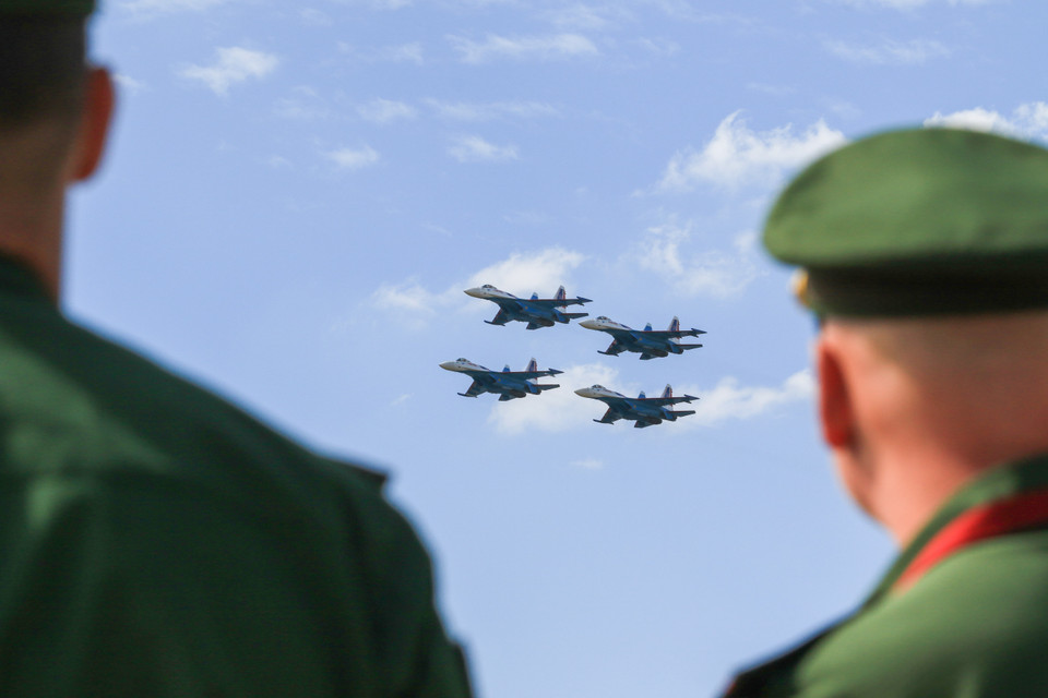 Biên đội Tráng sỹ Nga là một trong những nhóm trình diễn kỹ thuật lái máy bay sử dụng máy bay tiêm kích hiện đại nhất. (Ảnh: Trần Hiếu/TTXVN)