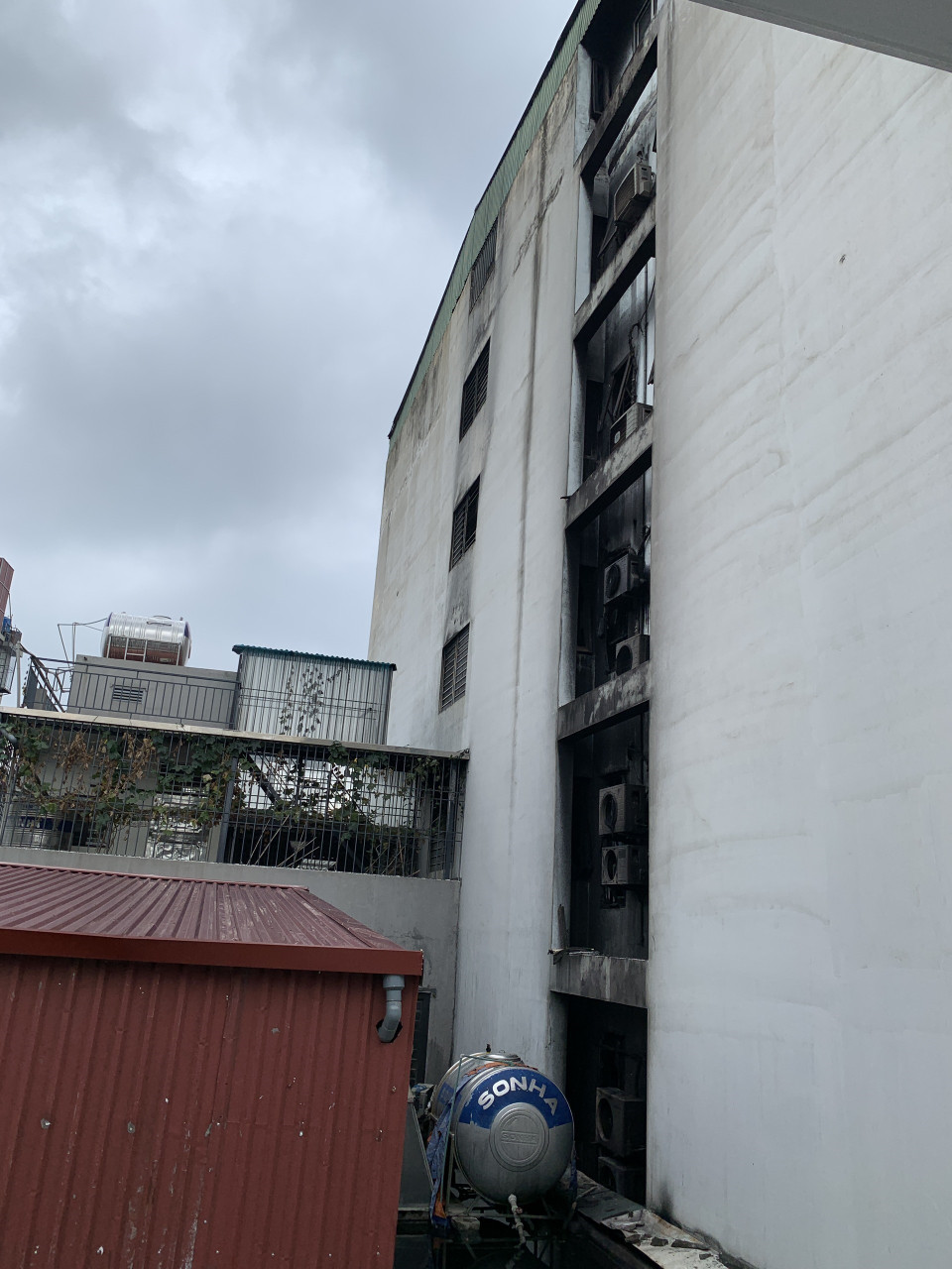 Hiện trường vụ cháy. (Ảnh: TTXVN phát)