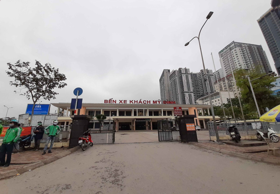 Cảnh vắng bóng hành khách tại Bến xe Mỹ Đình. (Ảnh: Doãn Tấn/TTXVN)