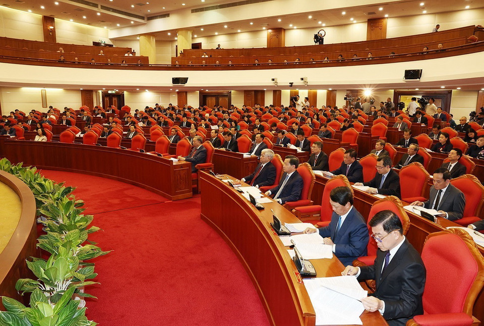 Các đồng chí lãnh đạo Đảng, Nhà nước và đại biểu dự Hội nghị Trung ương lần thứ chín, khóa XIII. (Ảnh: Trí Dũng/TTXVN)