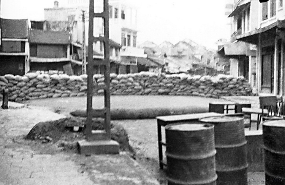 Thủ đô trong những ngày kháng chiến (1946). (Ảnh: Tư liệu TTXVN)