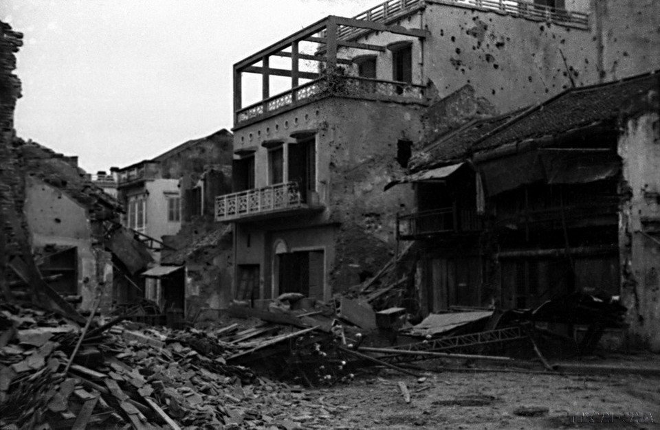 Thủ đô trong những ngày kháng chiến (1946). (Ảnh: Tư liệu TTXVN)