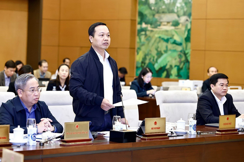 Thứ trưởng Bộ Tư pháp Trần Tiến Dũng phát biểu. (Ảnh: Doãn Tấn/TTXVN)