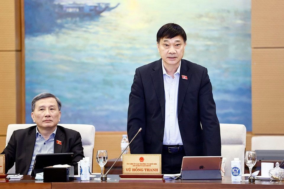 Chủ nhiệm Ủy ban Kinh tế của Quốc hội Vũ Hồng Thanh phát biểu. (Ảnh: Doãn Tấn/TTXVN)