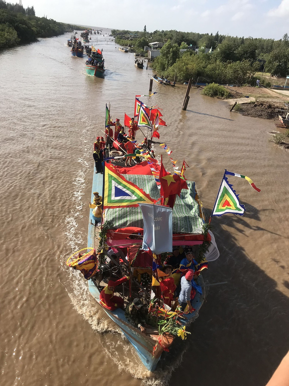 Lễ hội Nghinh Ông tại vùng biển Lăng Ông Duyên Hải, thuộc xã Vĩnh Thịnh, huyện Hòa Bình, tỉnh Bạc Liêu. (Ảnh: Như Bình/TTXVN)