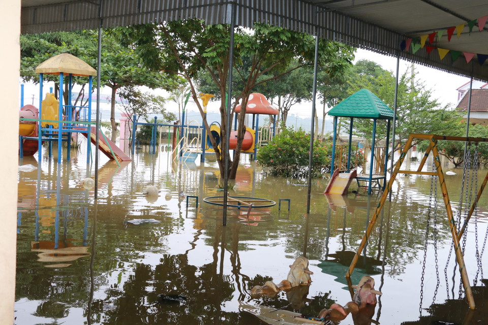 Cảng nhập nước tại Trường Mầm non Thanh Hà. (Ảnh: Bích Huệ/TTXVN)