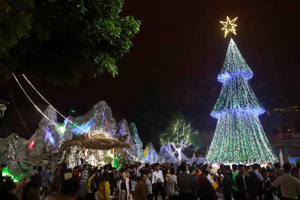 Khung cảnh nhà thờ giáo xứ Vĩnh Yên. (Ảnh: Hoàng Hùng/TTXVN)