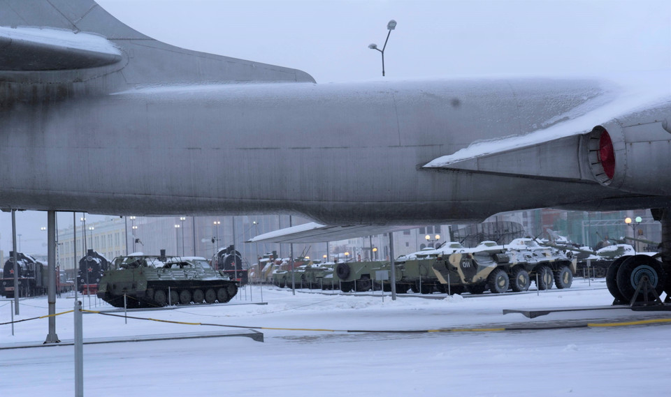 Bảo tàng vũ khí, thiết bị quân sự của Công ty Khai thác và Luyện kim Ural (UMMC) hay Bảo tàng ''Vinh danh quân sự Ural'' ở Verkhnyaya Pyshma, ngoại ô thành phố Yekaterinburg, được coi là một trong những bảo tàng lớn nhất ở Nga. Trong ảnh: Các vũ khí trưng bày ngoài trời của bảo tàng. (Ảnh: TTXVN)